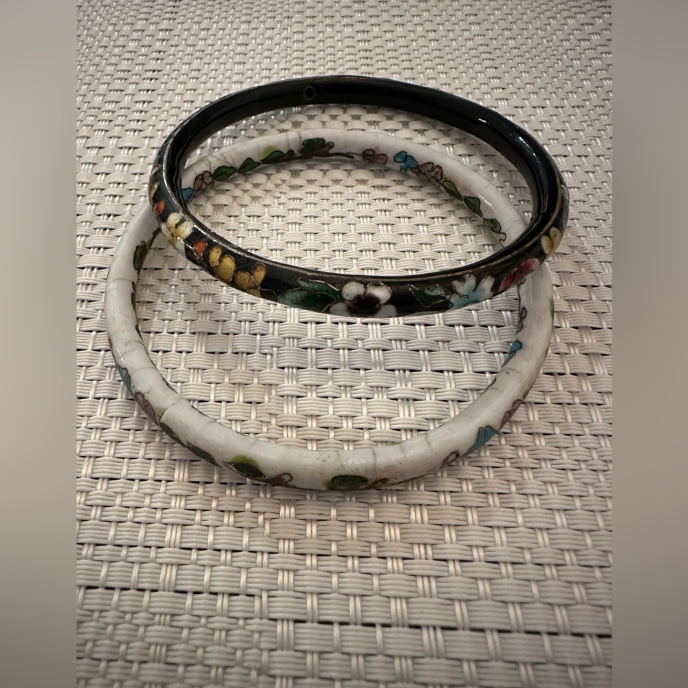 Vintage Cloisonné Asian enamelled bangle bracelets set of 2